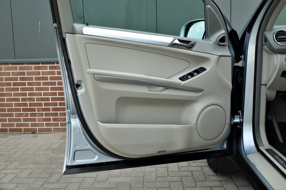Mercedes-Benz M-Klasse