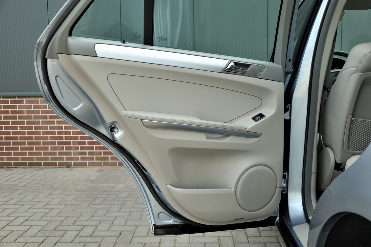 Mercedes-Benz M-Klasse