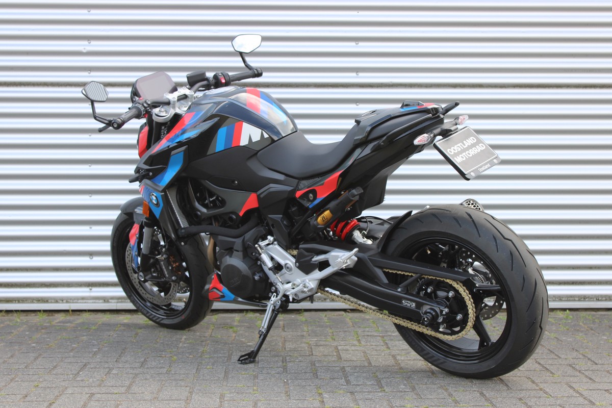BMW F 900 R