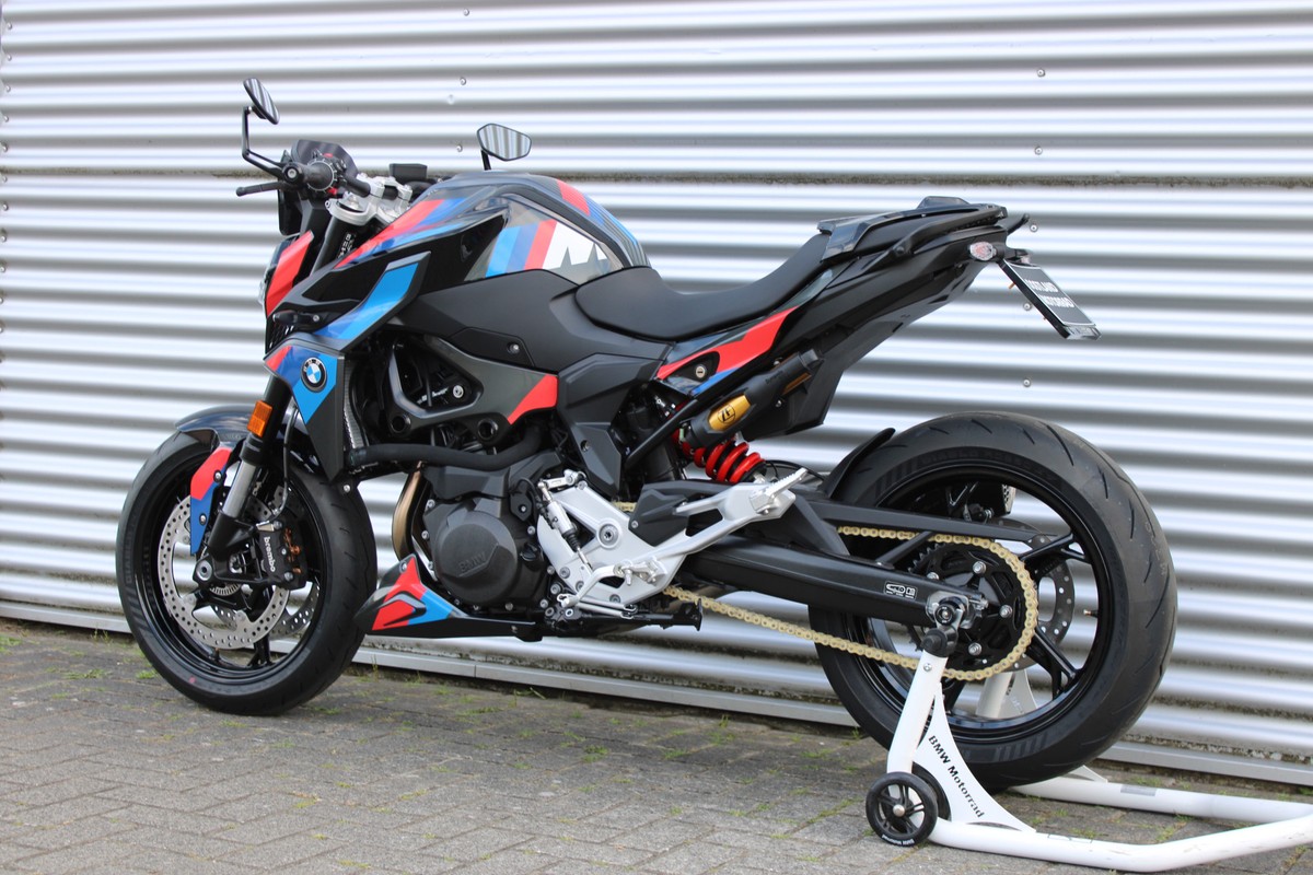 BMW F 900 R