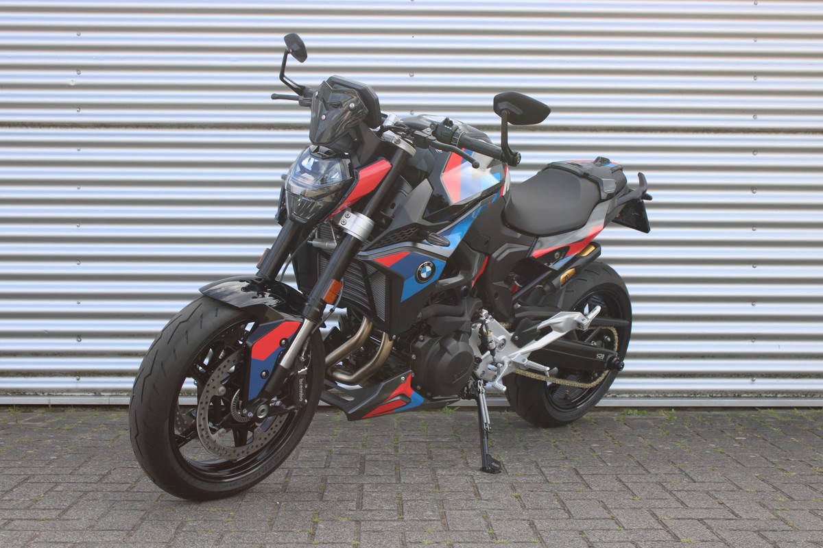 BMW F 900 R
