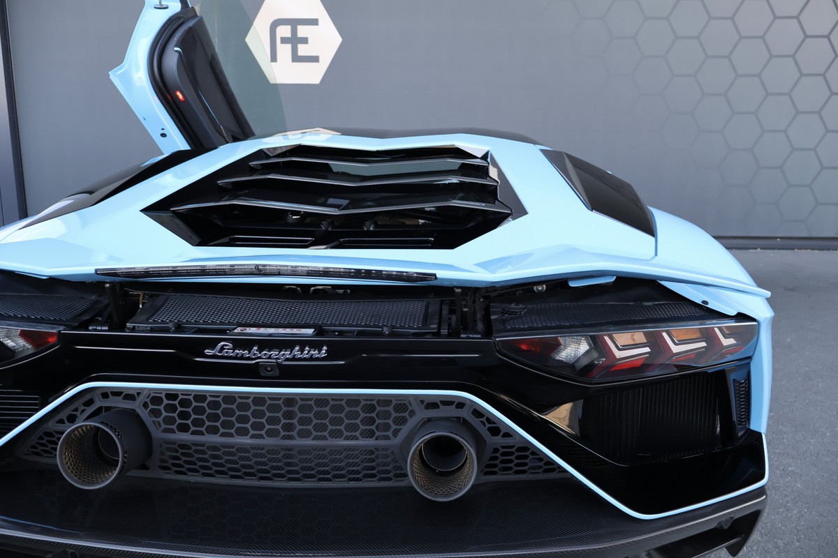 Lamborghini Aventador