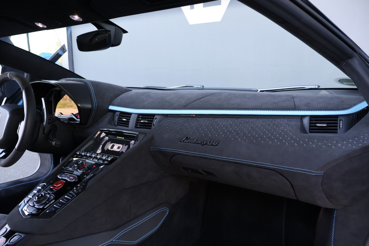 Lamborghini Aventador