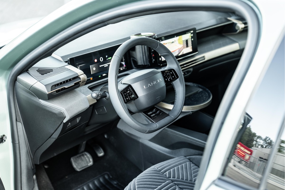Lancia Ypsilon