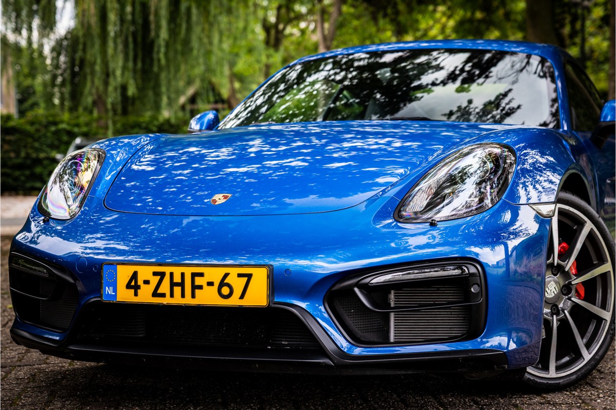 Porsche Cayman