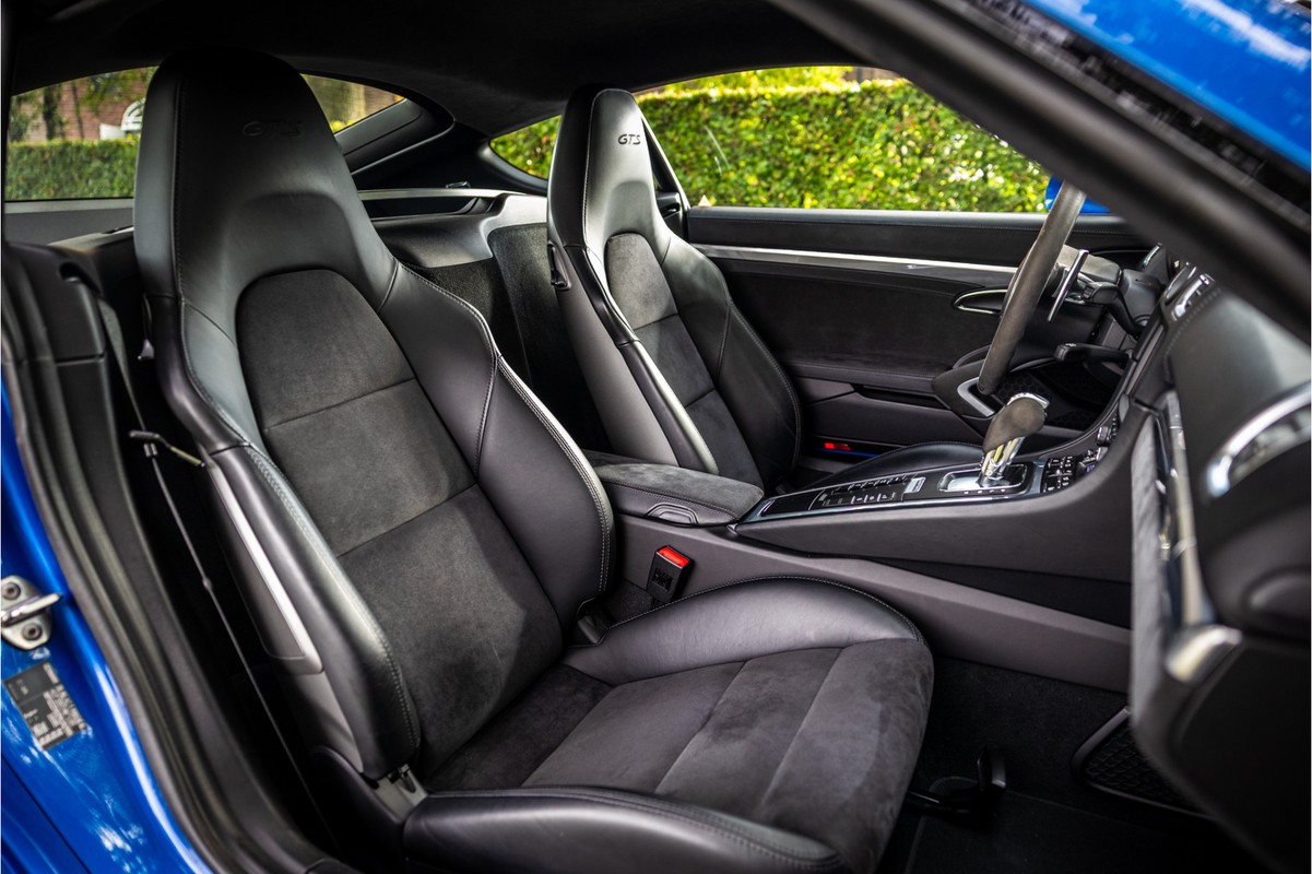 Porsche Cayman