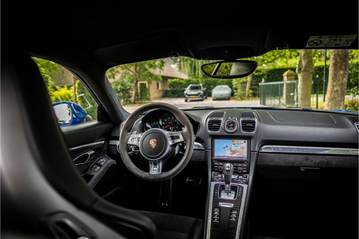 Porsche Cayman