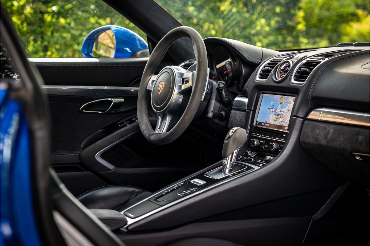 Porsche Cayman