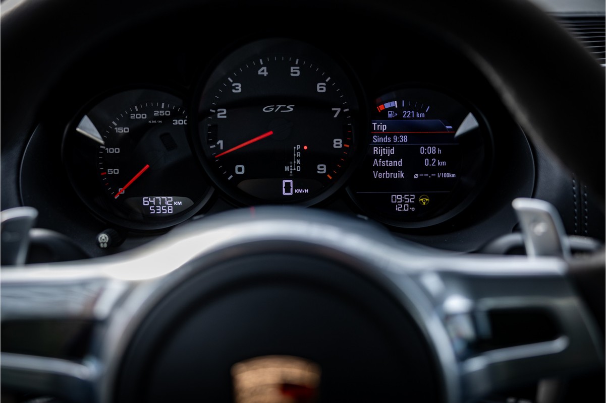 Porsche Cayman