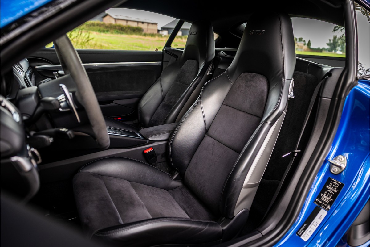 Porsche Cayman