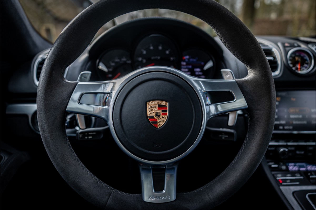 Porsche Cayman