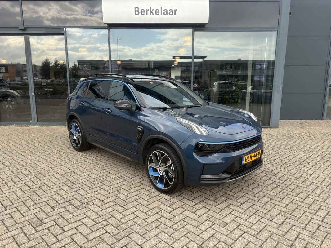 Lynk & Co 01