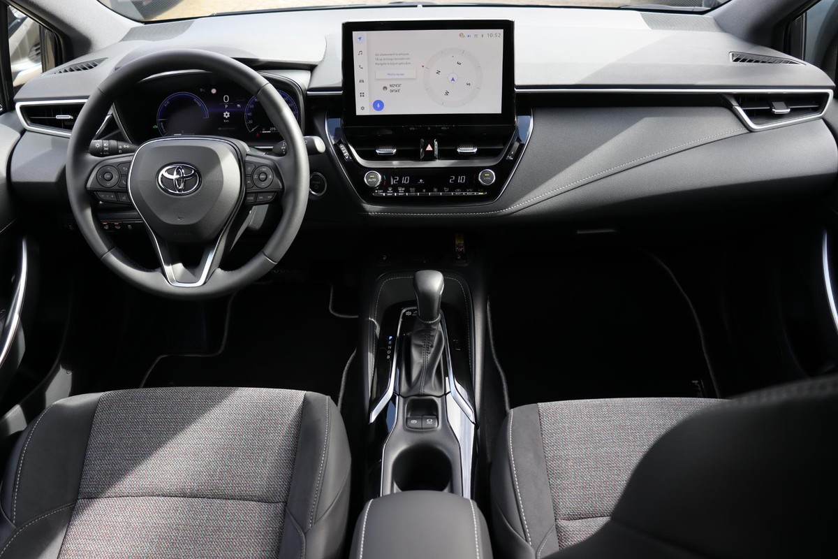 Toyota Corolla Touring Sports