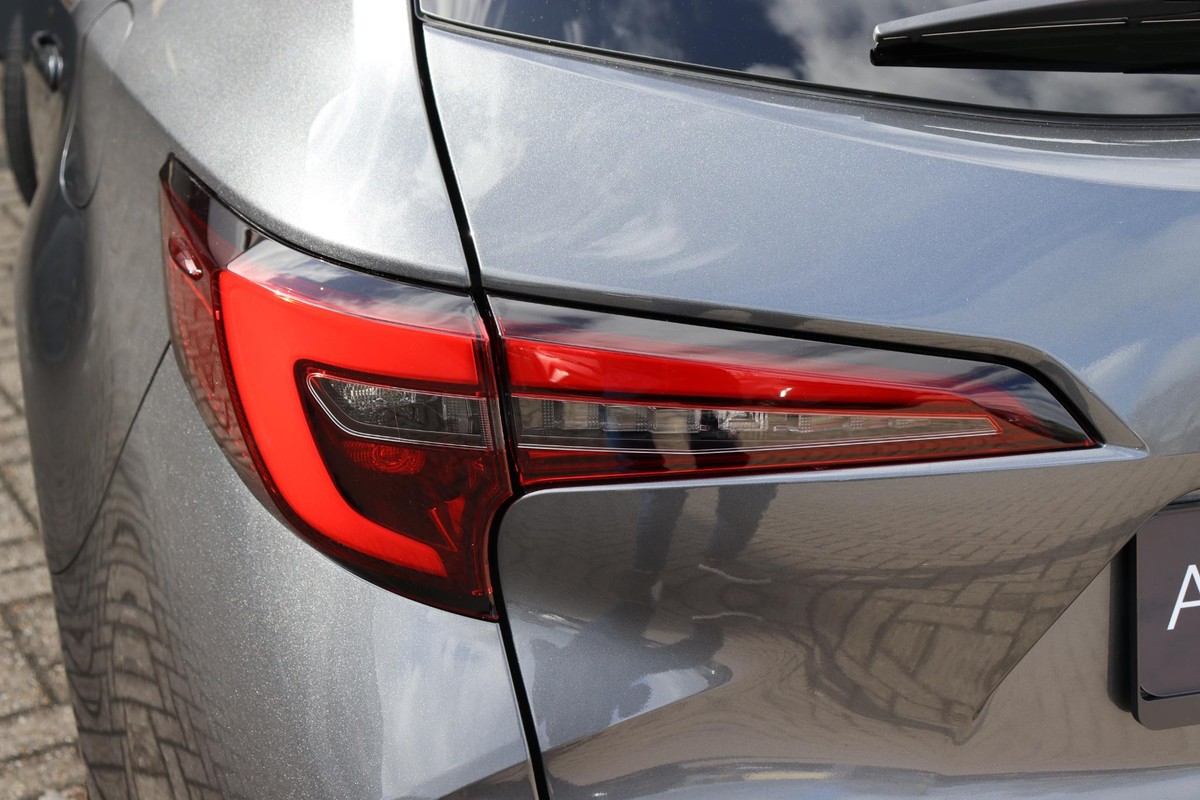 Toyota Corolla Touring Sports