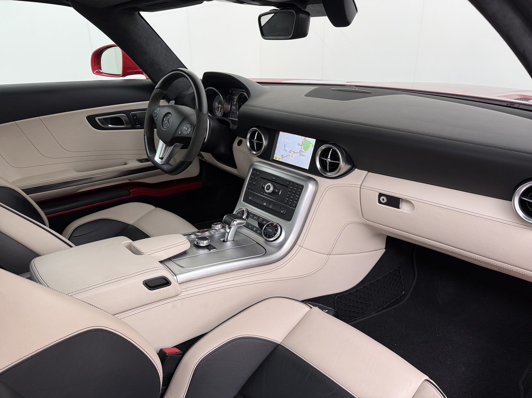 Mercedes-Benz 