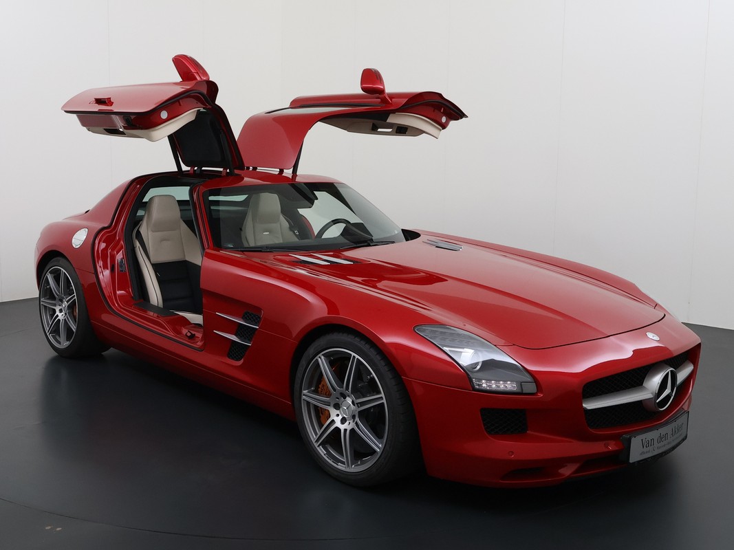 Mercedes-Benz 