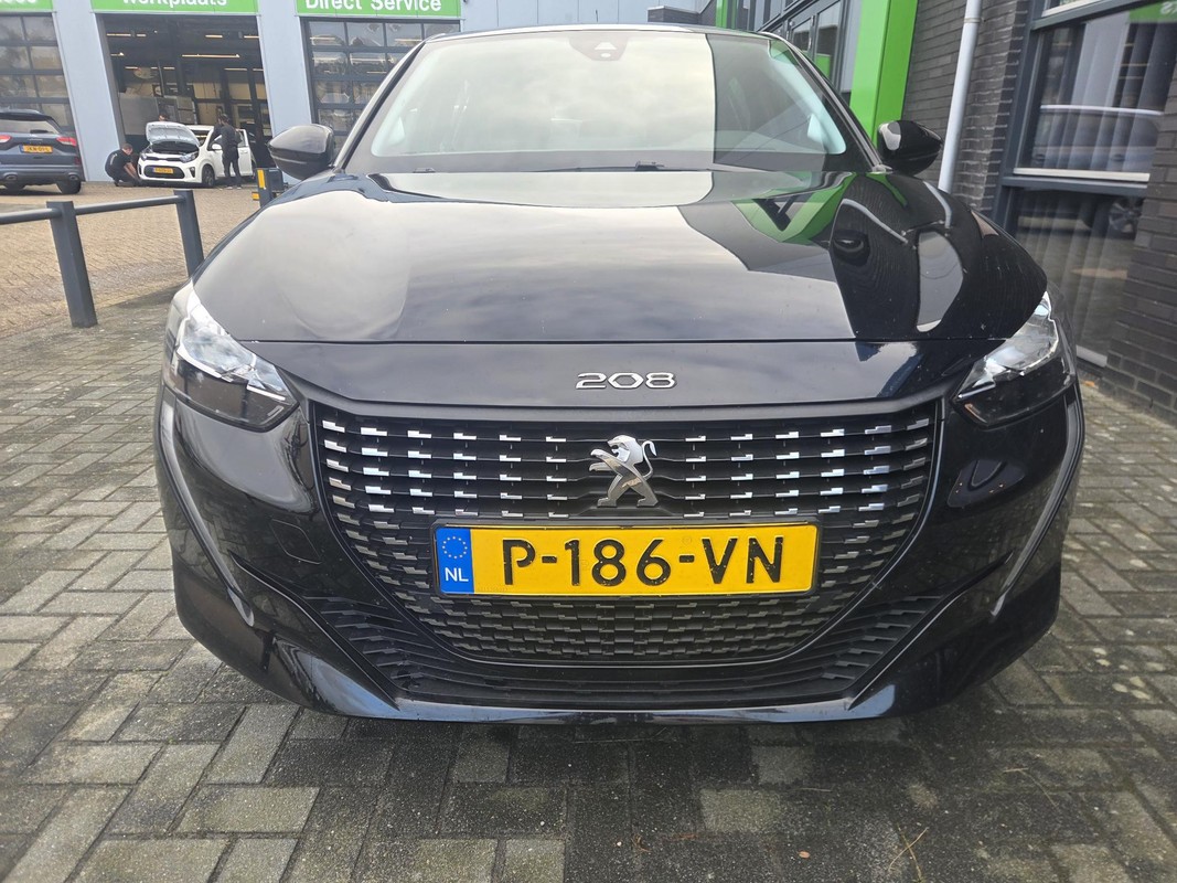 Peugeot 208
