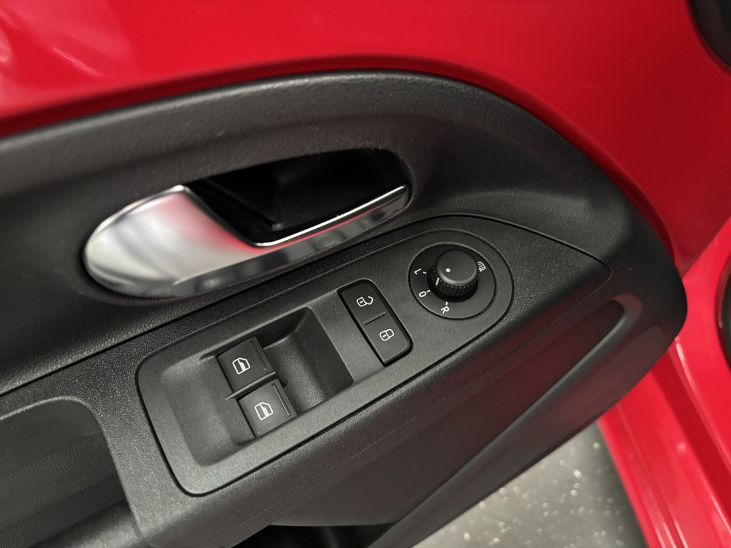 SEAT Mii