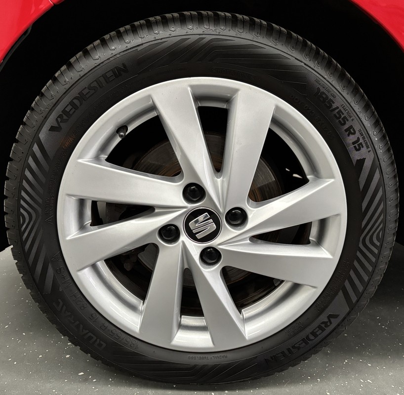 SEAT Mii