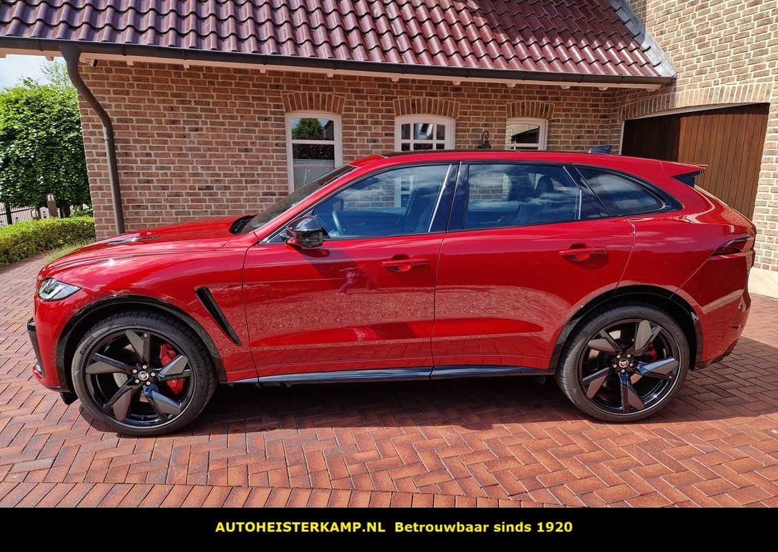 Jaguar F-PACE
