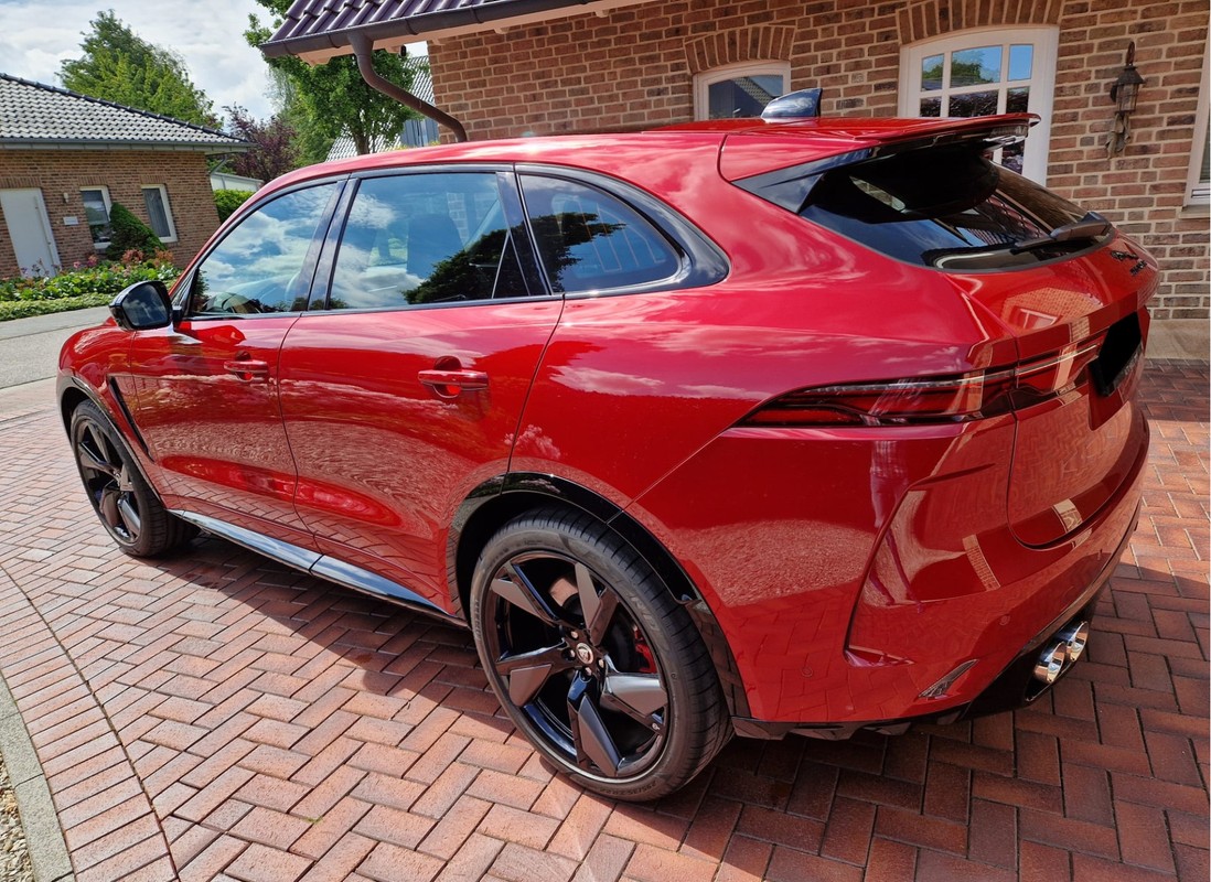 Jaguar F-PACE