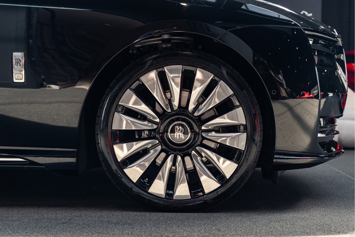 Rolls-Royce Spectre