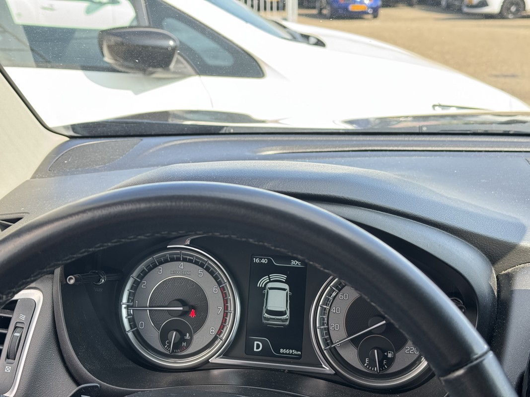 Suzuki S-Cross