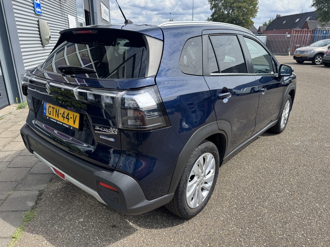Suzuki S-Cross