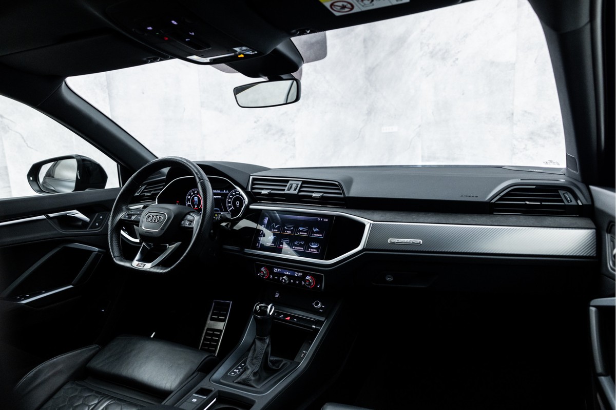 Audi RSQ3