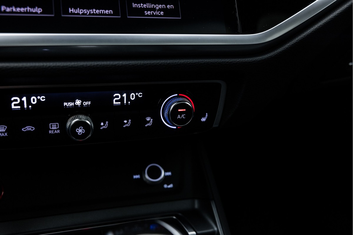 Audi RSQ3