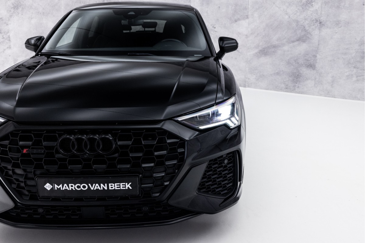 Audi RSQ3