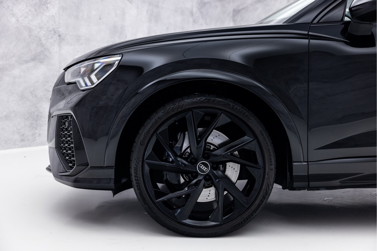 Audi RSQ3