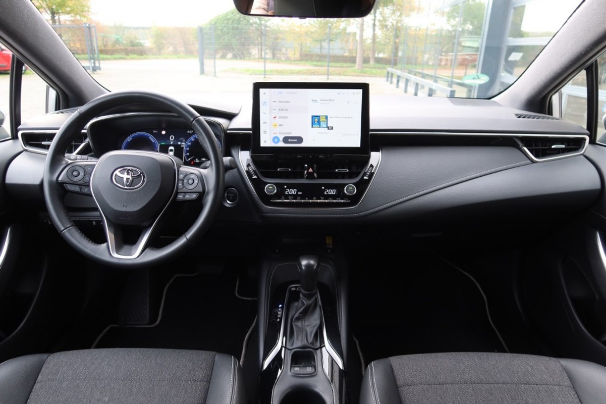 Toyota Corolla Touring Sports