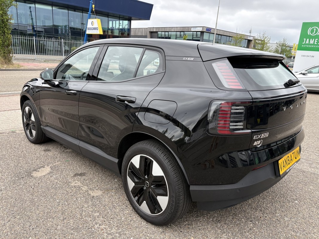 Volvo EX30