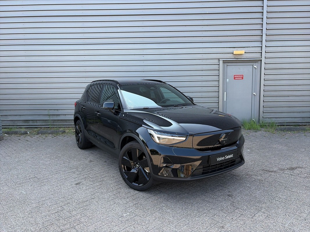 Volvo EX40