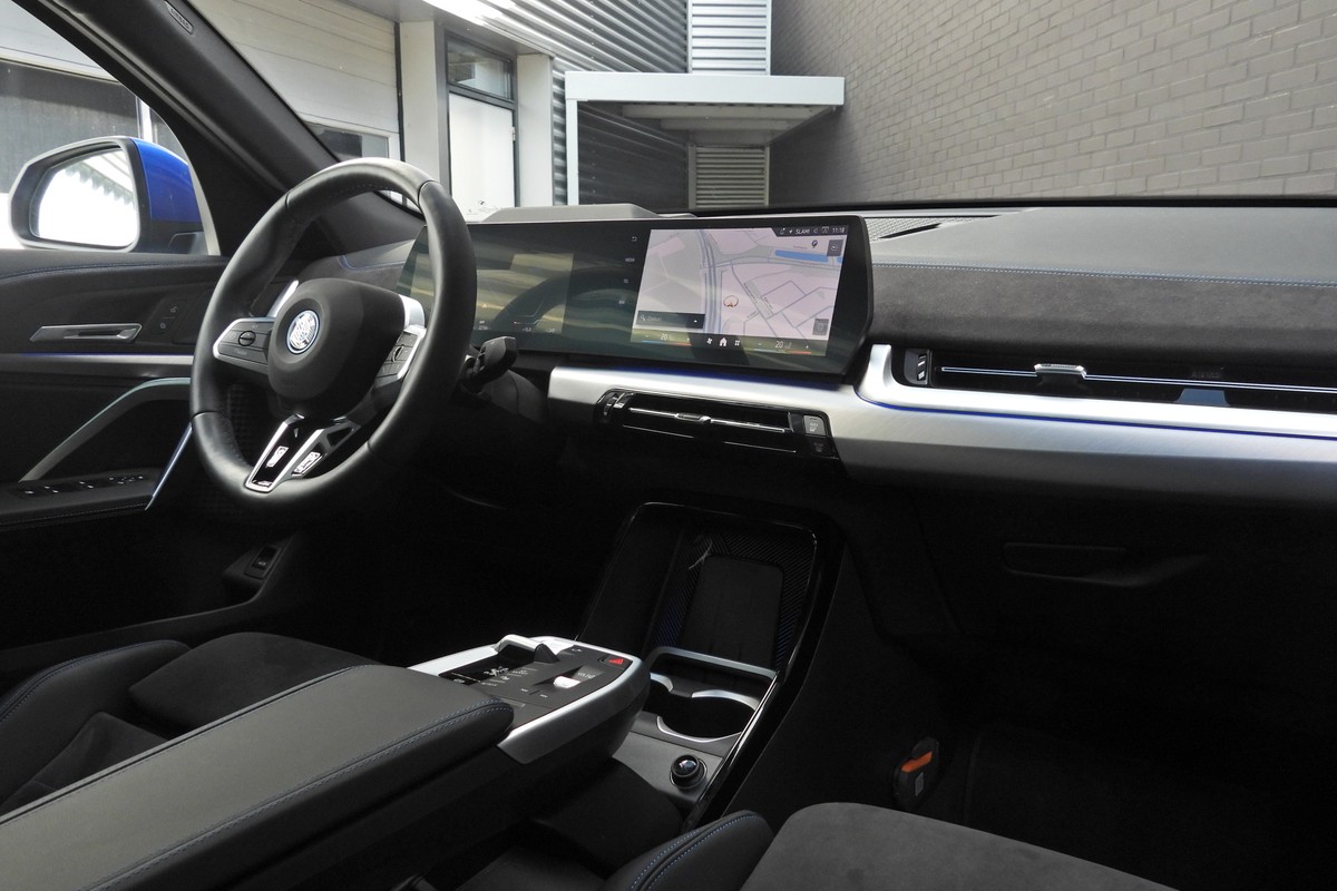 BMW iX2