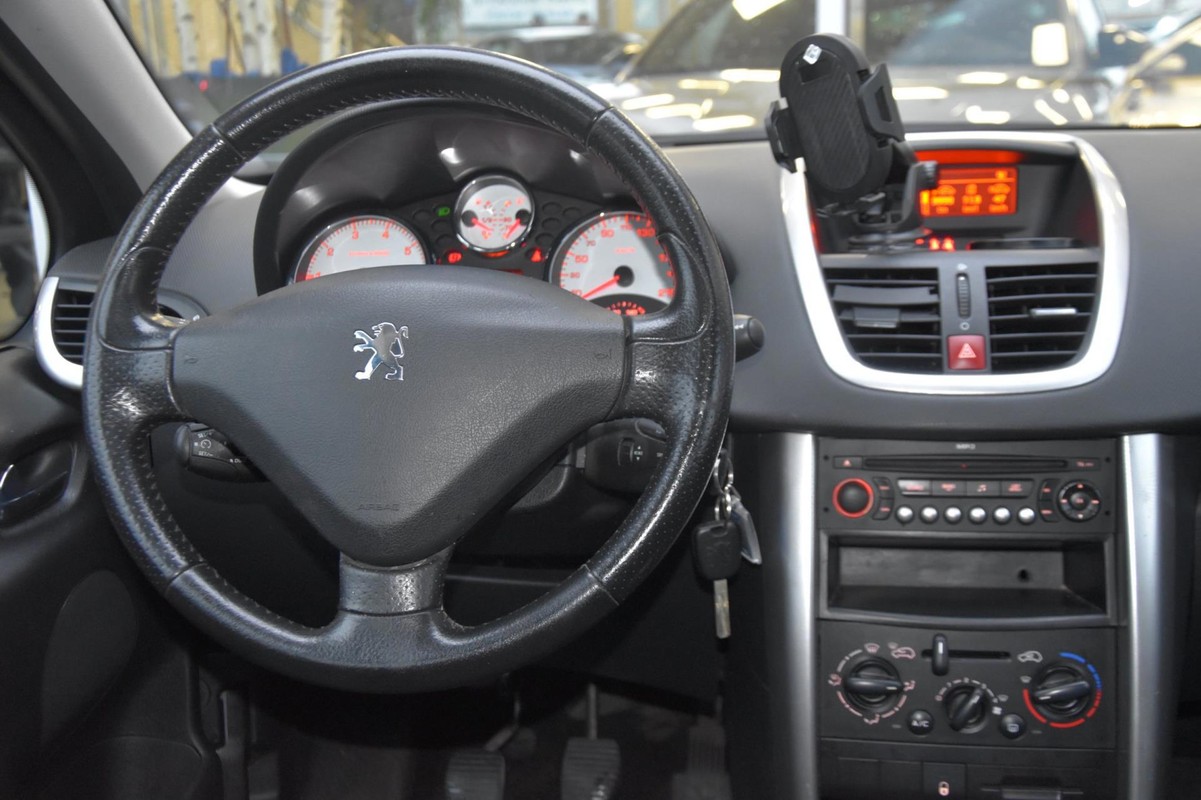 Peugeot 207