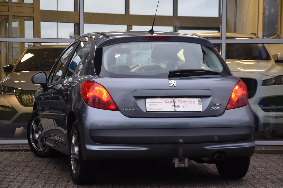 Peugeot 207