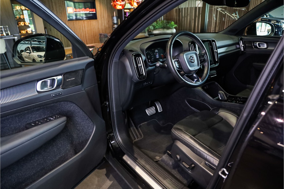 Volvo XC40