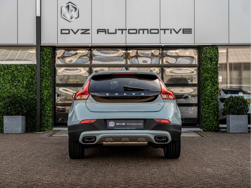 Volvo V40
