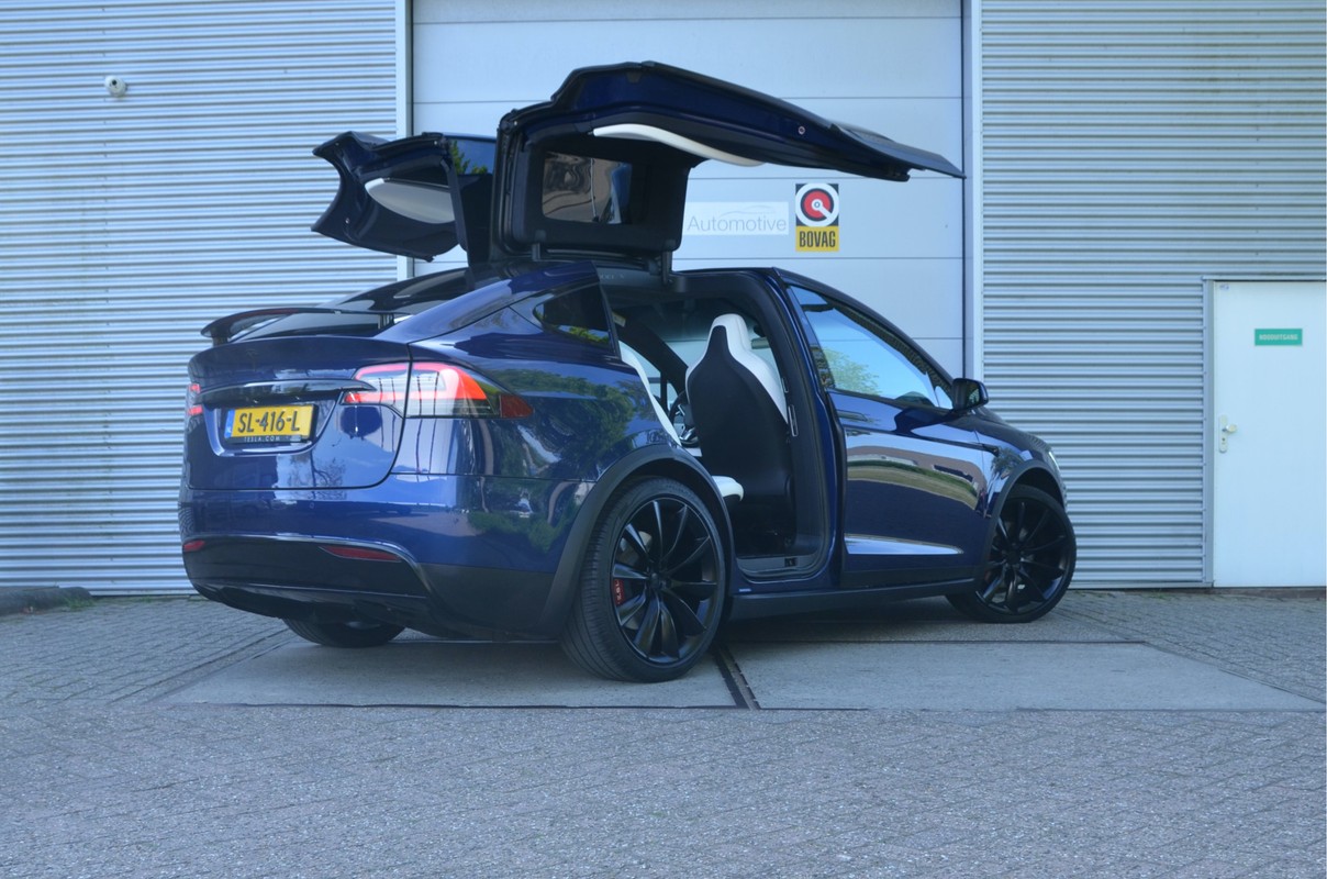 Tesla Model X
