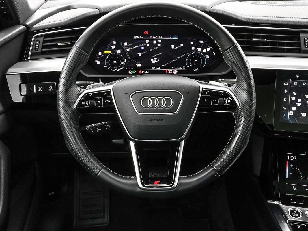 Audi e-tron