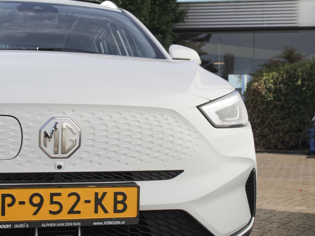 MG ZS EV