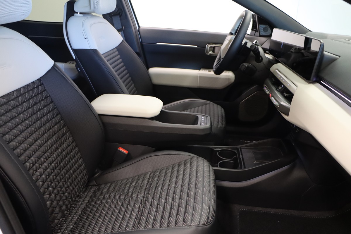 Kia EV4