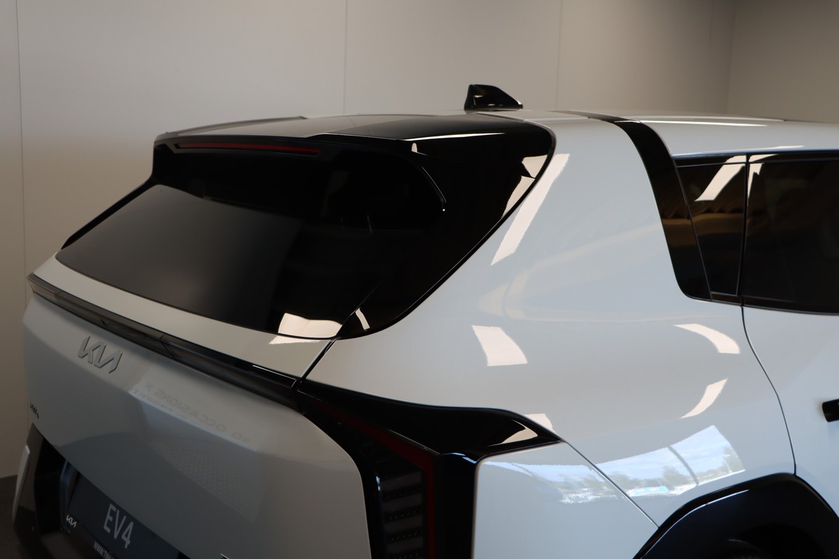 Kia EV4