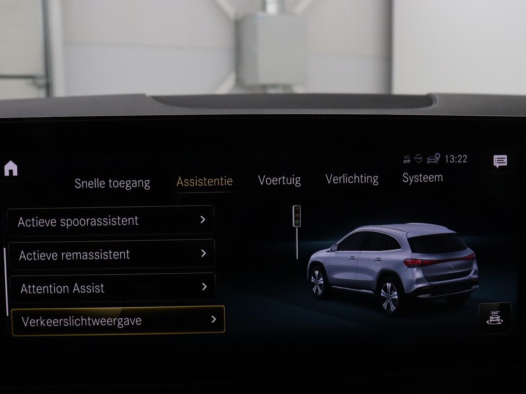Mercedes-Benz EQA
