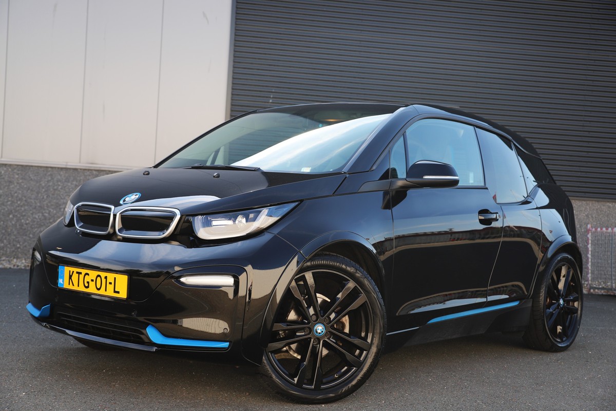 BMW i3