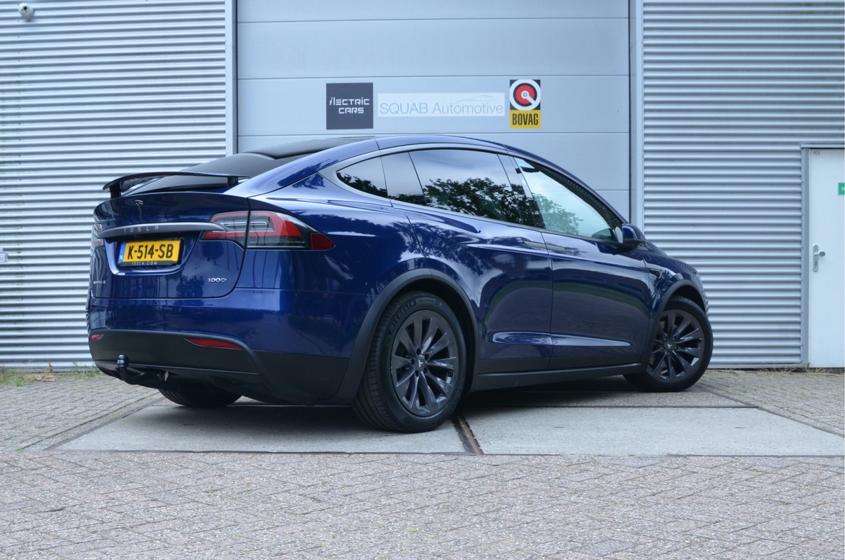 Tesla Model X