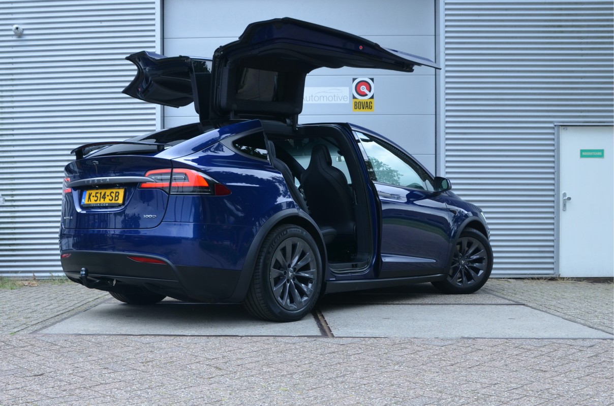 Tesla Model X