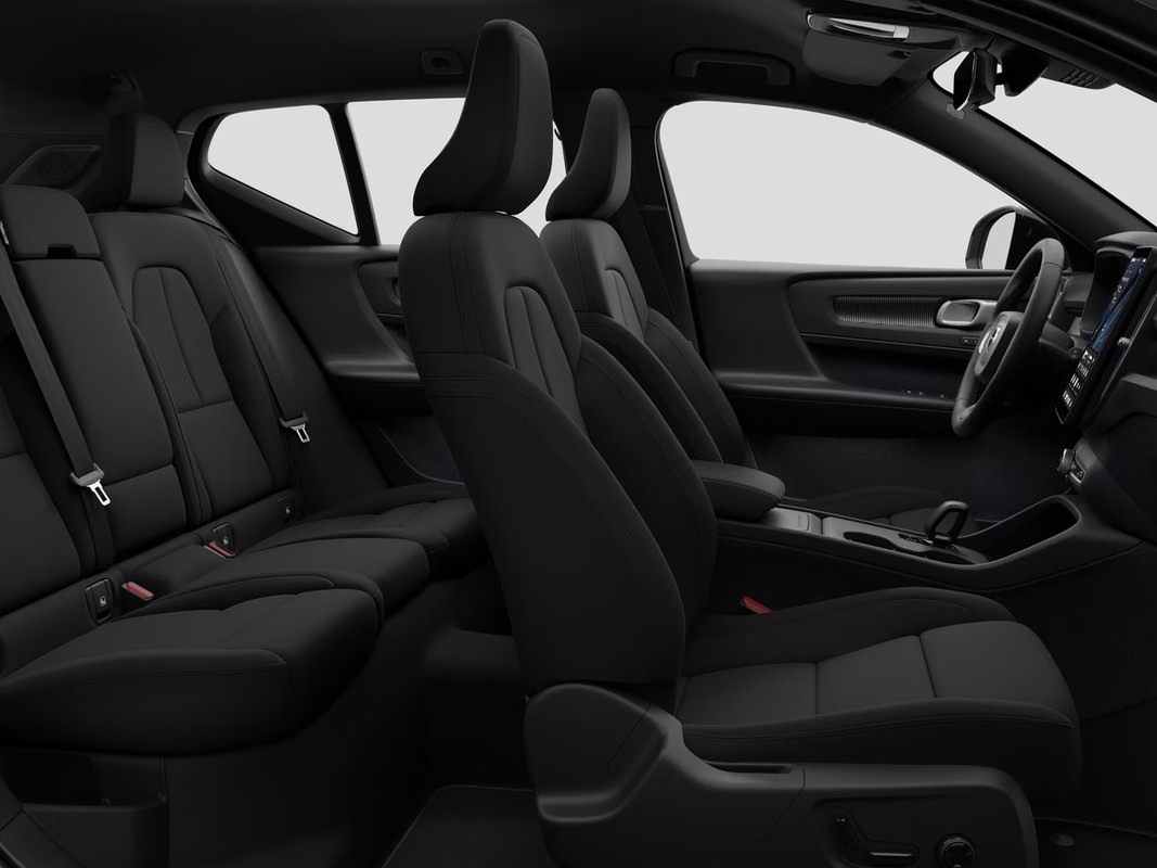 Volvo EX40